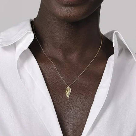 Diamond Cut Wing Shape Pendant Necklace