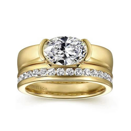 Bara Half Bezel East West Oval Diamond Ring