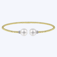 Load image into Gallery viewer, Diamond and Pearl Split Bangle
