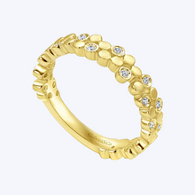 Load image into Gallery viewer, Cluster Bubble Ring Band with Diamond Stations
