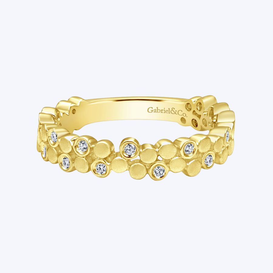 Cluster Bubble Ring Band with Diamond Stations