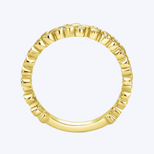 Load image into Gallery viewer, Cluster Bubble Ring Band with Diamond Stations
