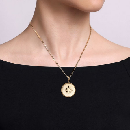 Bujukan Round Starburst Medallion