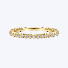 Load image into Gallery viewer, Scalloped Stackable Diamond Band
