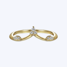 Load image into Gallery viewer, Curved Diamond V Ring
