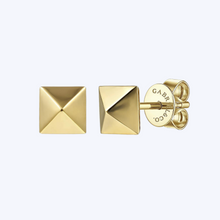 Load image into Gallery viewer, Pyramid Stud Earrings
