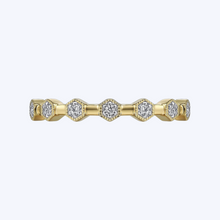 Load image into Gallery viewer, Diamond Station Ring
