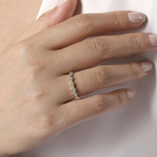 Load image into Gallery viewer, Diamond Station Ring
